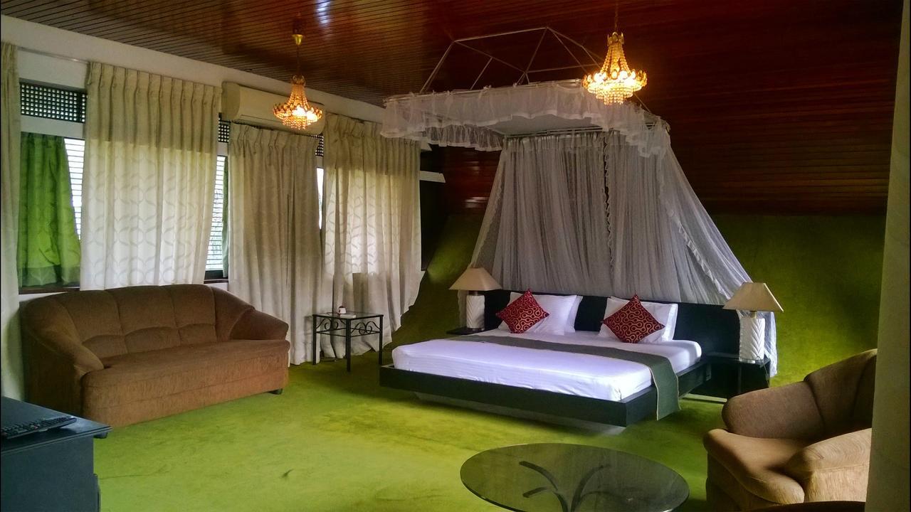 Nilani Hotel Ratnapura Luaran gambar