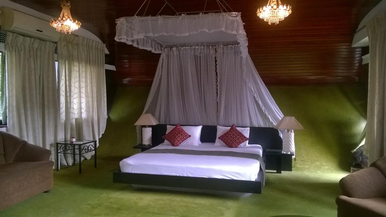 Nilani Hotel Ratnapura Luaran gambar