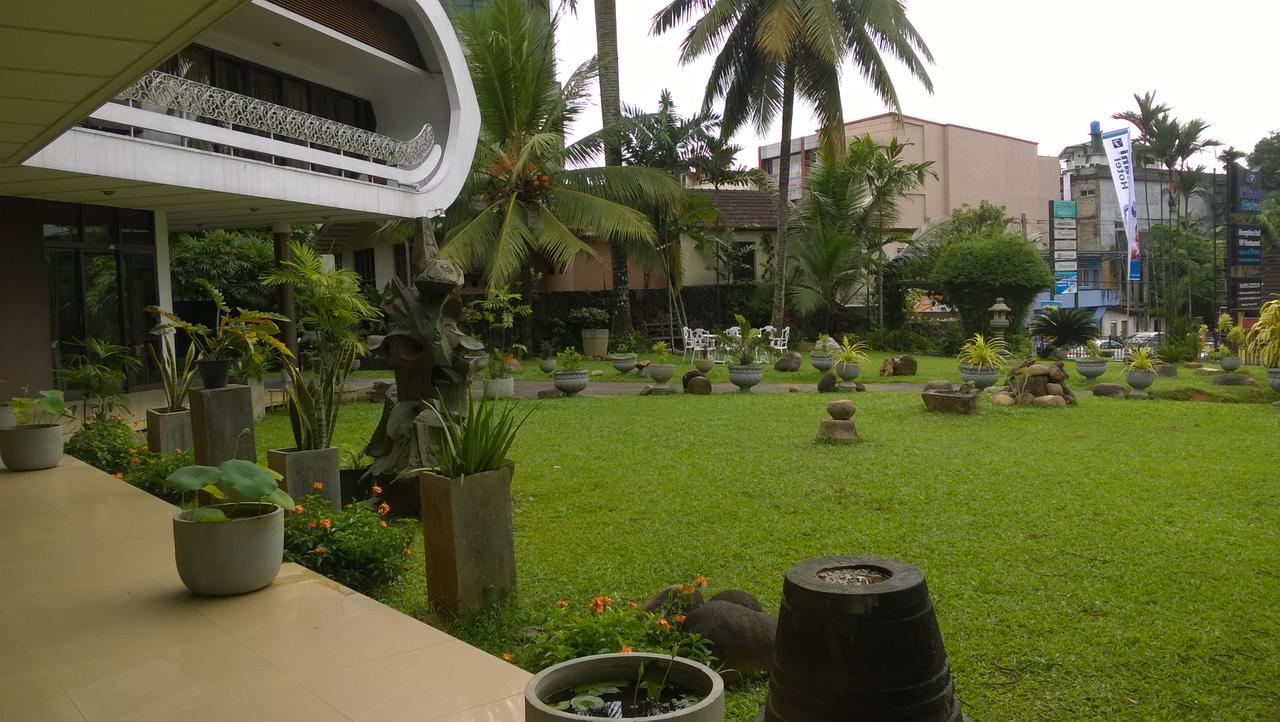 Nilani Hotel Ratnapura Luaran gambar