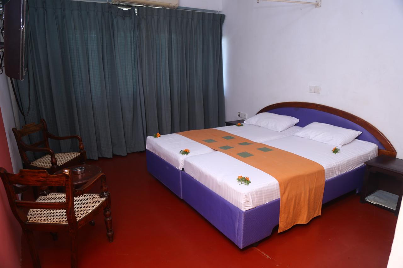 Nilani Hotel Ratnapura Luaran gambar